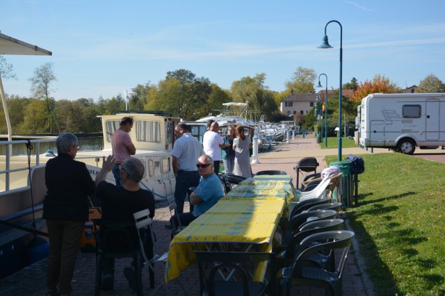 Repas et pétanque 18 octobre 2017 - 02