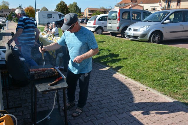 Repas et pétanque 18 octobre 2017 - 08