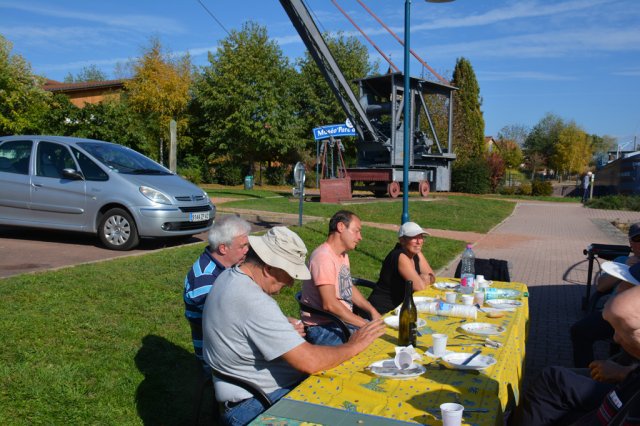 Repas et pétanque 18 octobre 2017 - 24