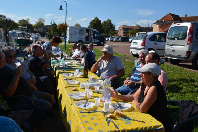 Repas et pétanque 18 octobre 2017 - 29